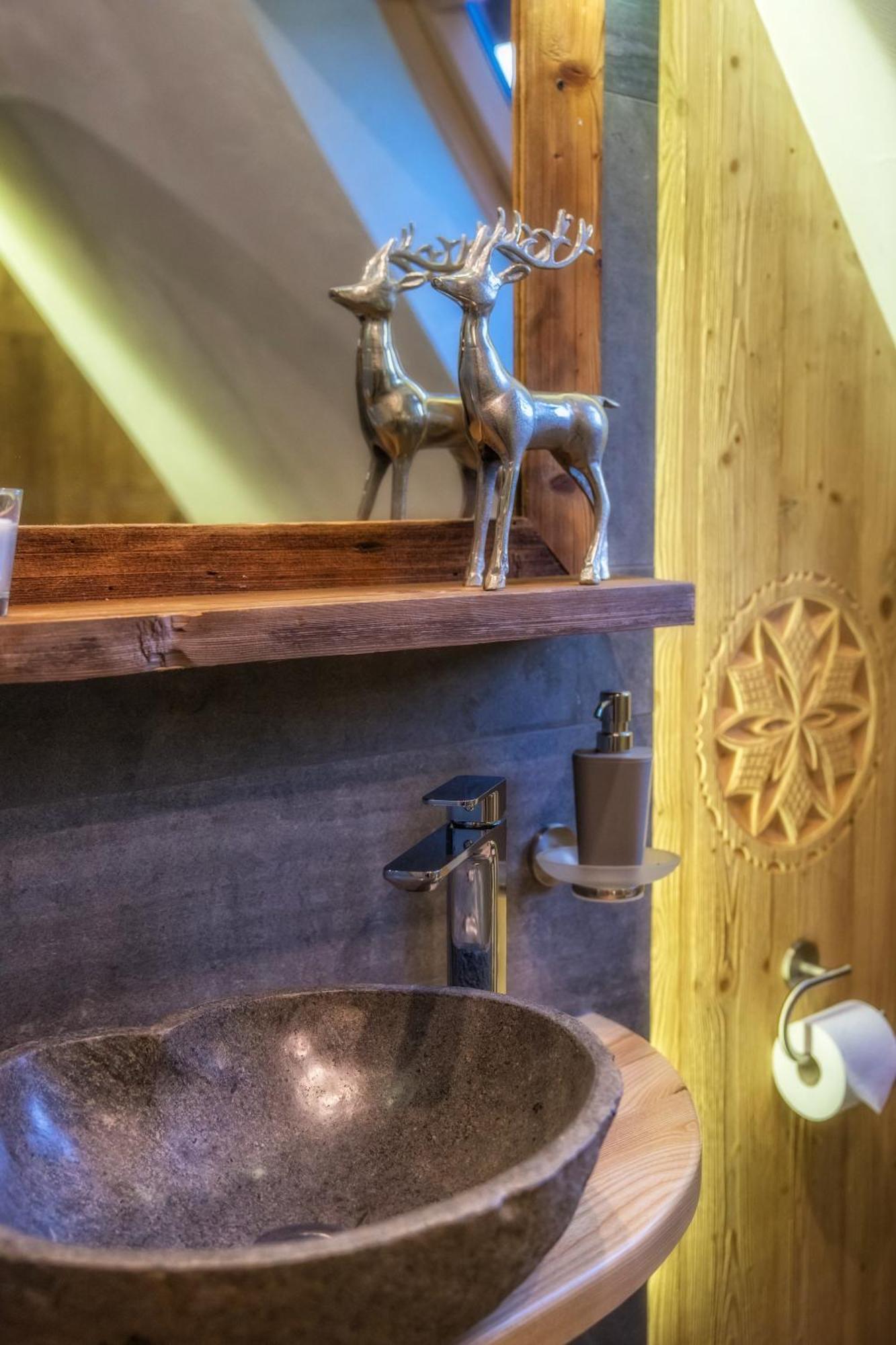 ホホウフ Cyrhlica Houseヴィラ 部屋 写真